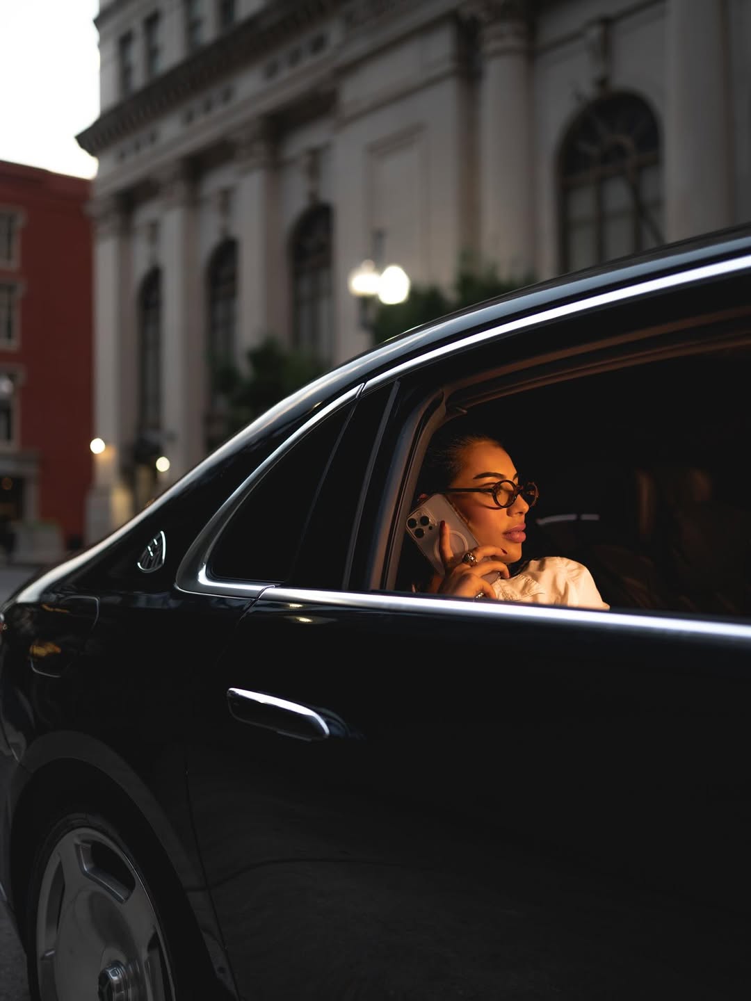 Premium limo service in New Orleans Louisiana with luxury chauffeur and VIP black car fleet