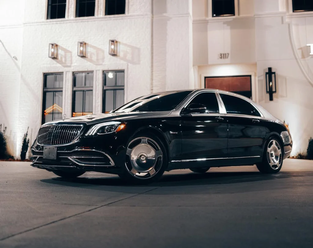 Luxury airport car service for MSY travelers in New Orleans