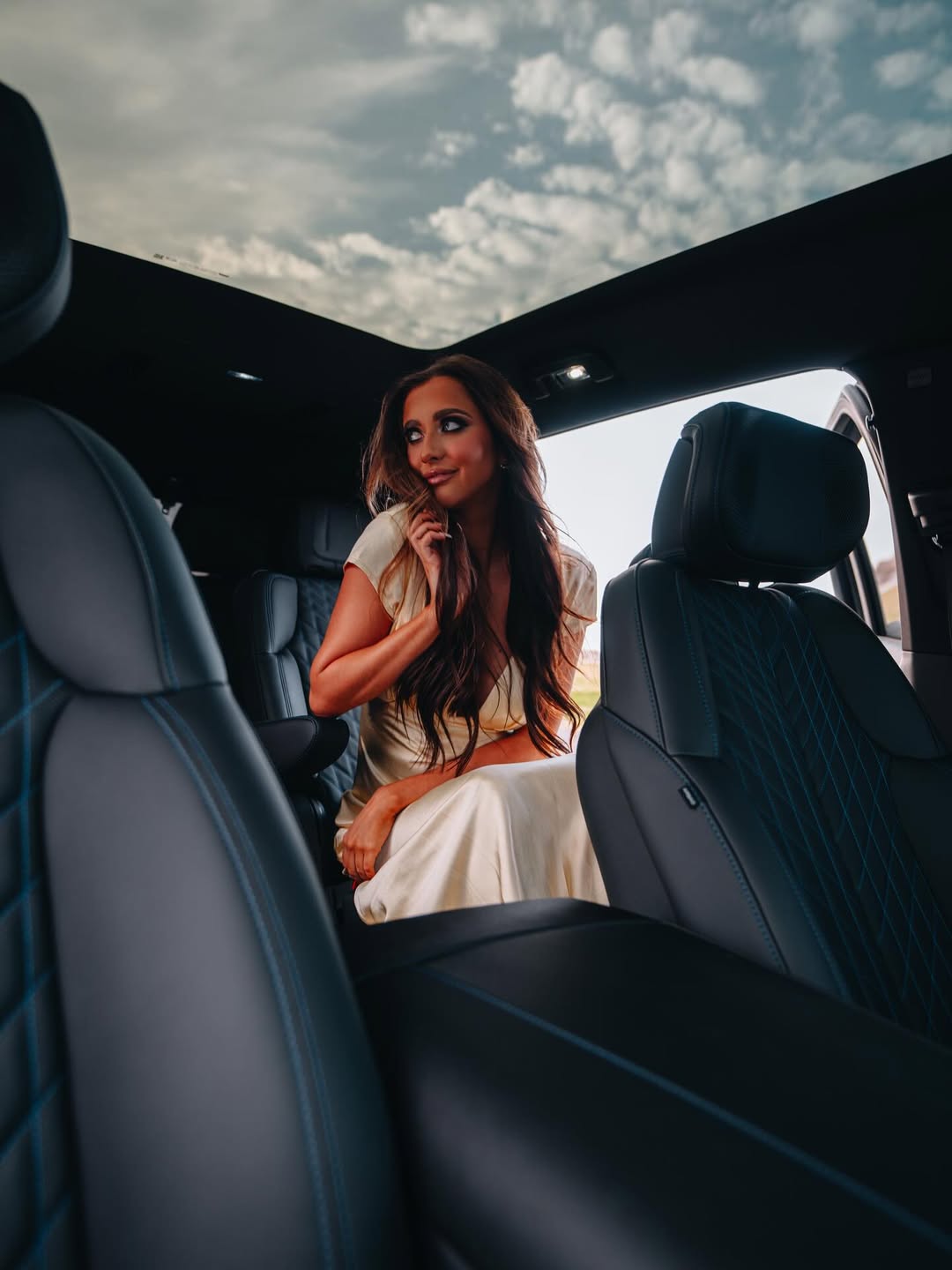 Premium town car service in New Orleans LA with luxury chauffeur and black car fleet